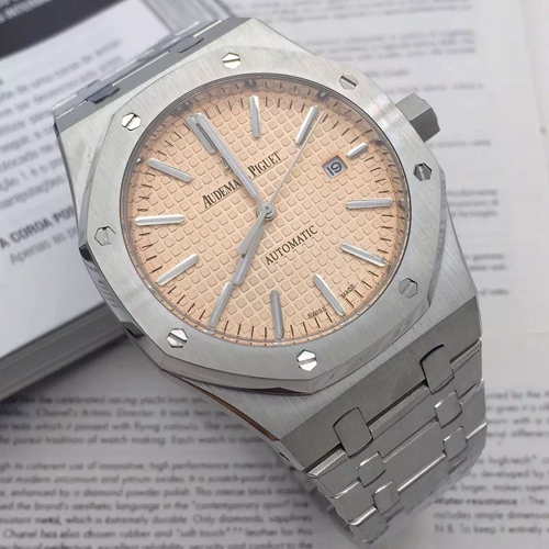 オーデマピゲ時計背面デザイン